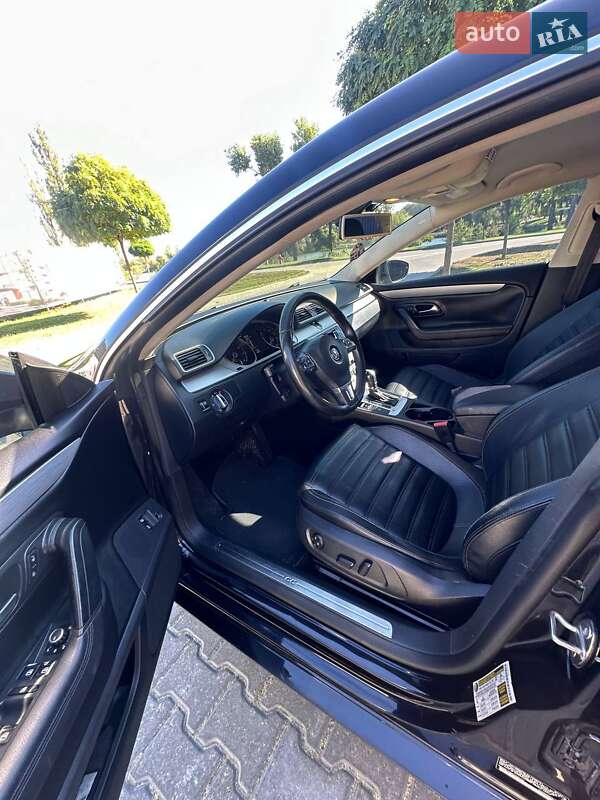 Купе Volkswagen CC / Passat CC 2013 в Умани