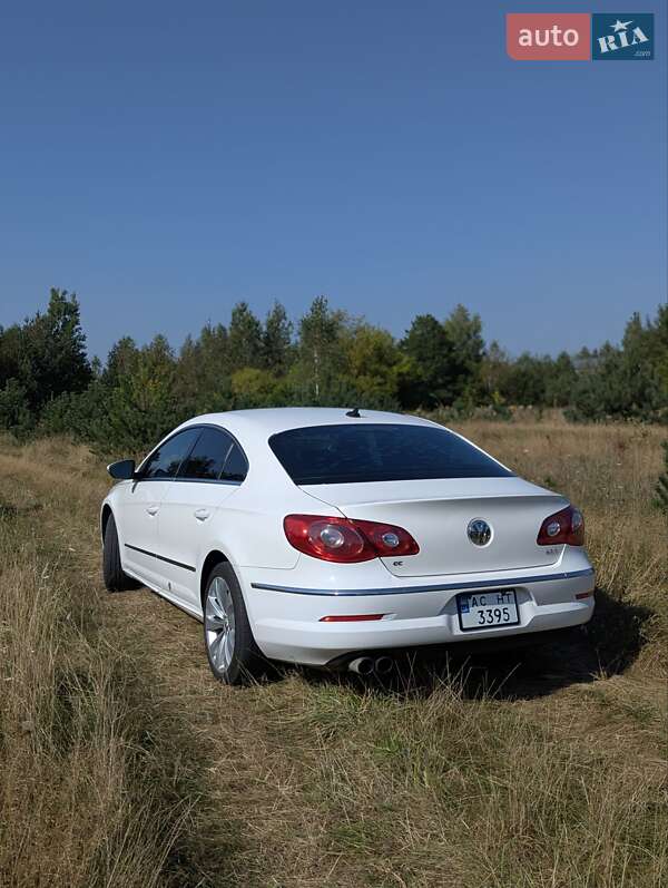 Купе Volkswagen CC / Passat CC 2010 в Камені-Каширському