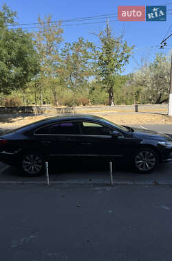 Купе Volkswagen CC / Passat CC 2011 в 