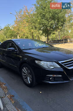 Купе Volkswagen CC / Passat CC 2011 в 