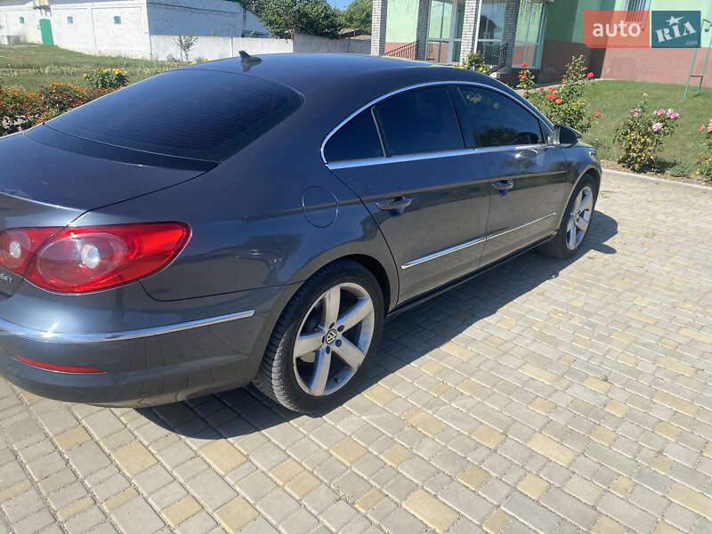 Купе Volkswagen CC / Passat CC 2010 в Бершади