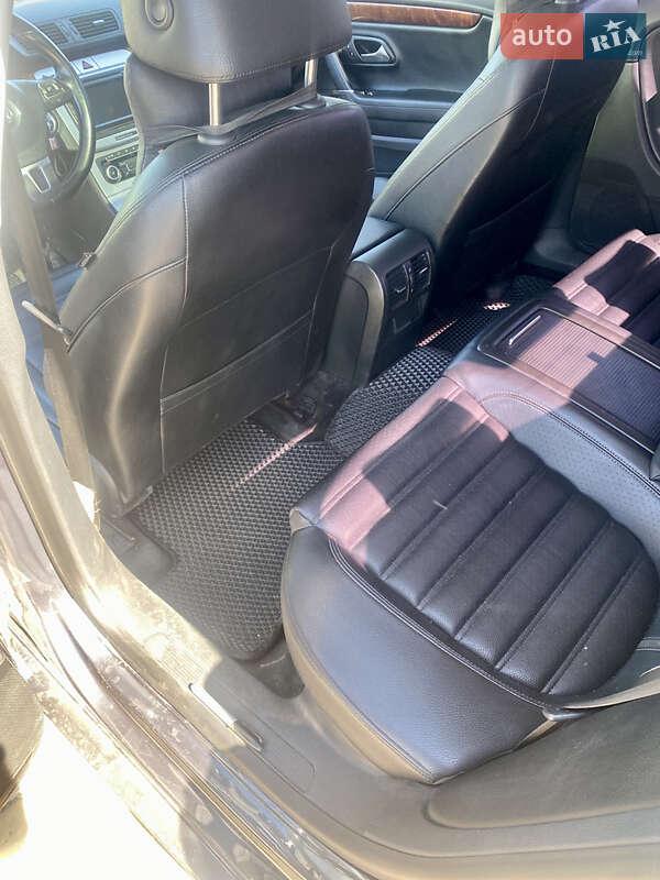 Купе Volkswagen CC / Passat CC 2010 в Бершади