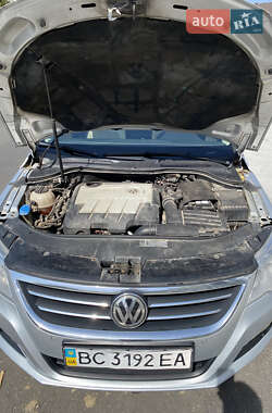 Купе Volkswagen CC / Passat CC 2009 в 