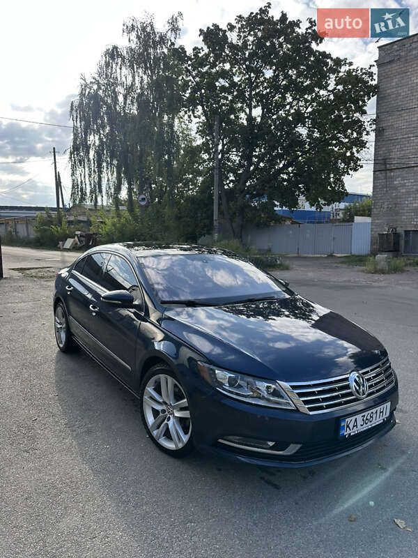 Купе Volkswagen CC / Passat CC 2012 в Чернигове
