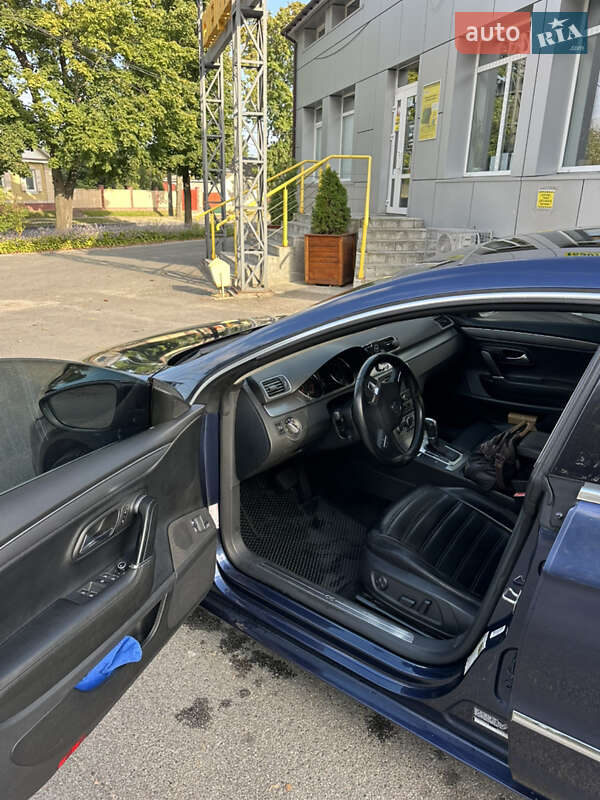 Купе Volkswagen CC / Passat CC 2012 в Чернигове