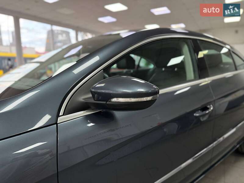 Купе Volkswagen CC / Passat CC 2014 в Киеве