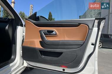Купе Volkswagen CC / Passat CC 2013 в 