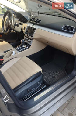 Купе Volkswagen CC / Passat CC 2013 в 