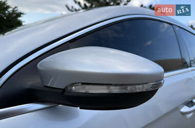 Купе Volkswagen CC / Passat CC 2011 в 