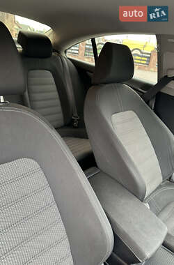 Купе Volkswagen CC / Passat CC 2008 в 