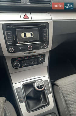Купе Volkswagen CC / Passat CC 2008 в 