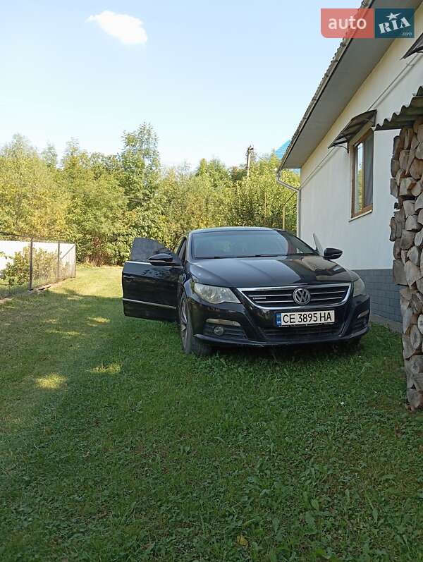 Купе Volkswagen CC / Passat CC 2011 в Чернівцях