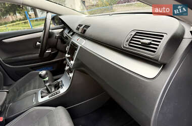 Купе Volkswagen CC / Passat CC 2009 в 