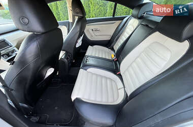 Купе Volkswagen CC / Passat CC 2010 в 