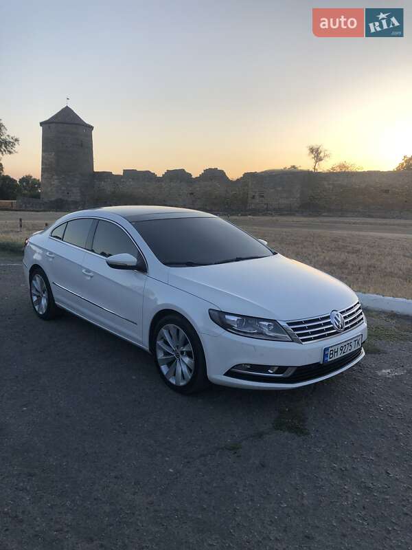Купе Volkswagen CC / Passat CC 2014 в 