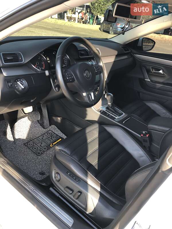Купе Volkswagen CC / Passat CC 2014 в Білгороді-Дністровському