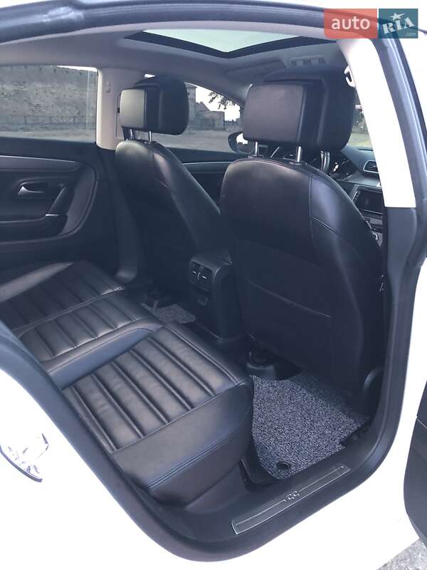 Купе Volkswagen CC / Passat CC 2014 в Білгороді-Дністровському