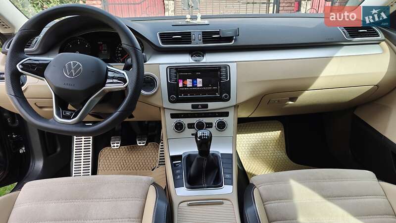Купе Volkswagen CC / Passat CC 2012 в Киеве
