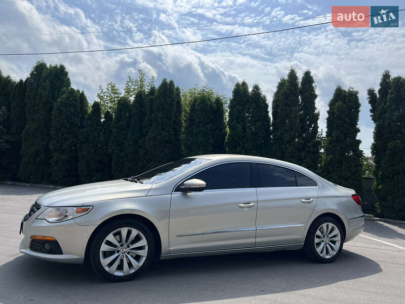 Купе Volkswagen CC / Passat CC 2010 в Тернополе