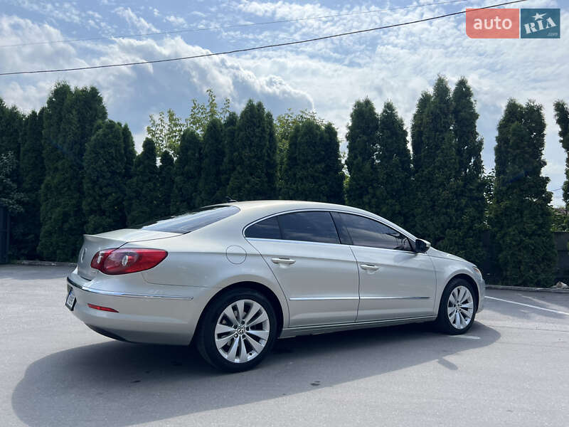 Купе Volkswagen CC / Passat CC 2010 в Тернополе