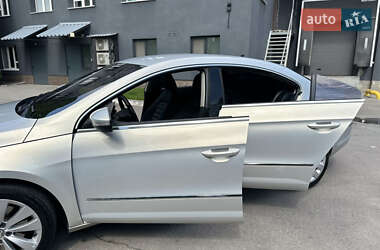 Купе Volkswagen CC / Passat CC 2010 в 