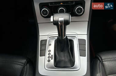 Купе Volkswagen CC / Passat CC 2010 в 