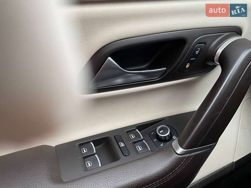 Купе Volkswagen CC / Passat CC 2012 в Харькове