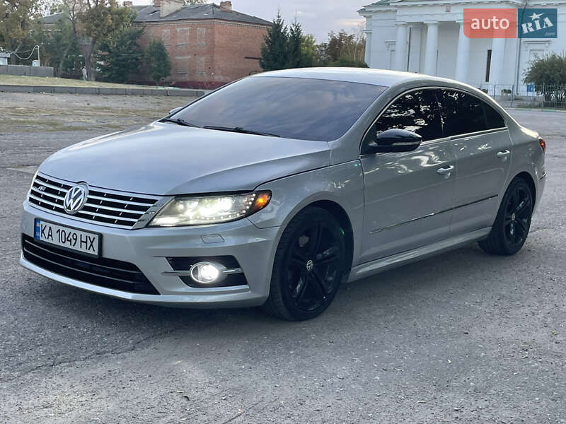 Купе Volkswagen CC / Passat CC 2014 в 
