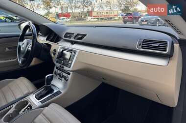 Купе Volkswagen CC / Passat CC 2014 в 