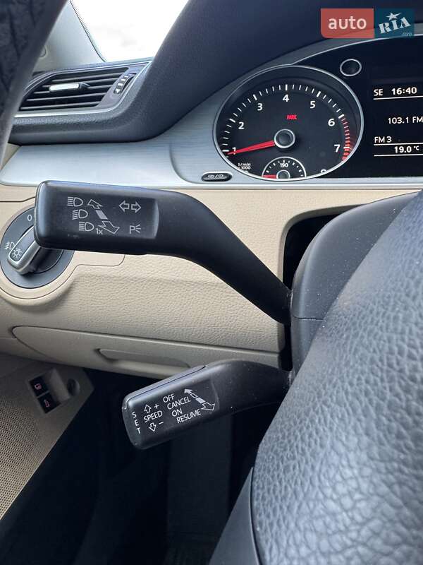 Купе Volkswagen CC / Passat CC 2014 в Киеве