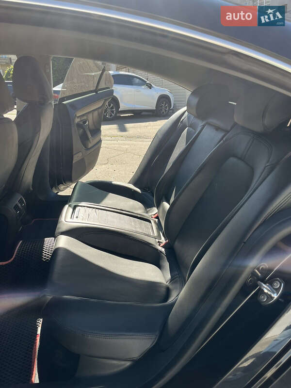 Купе Volkswagen CC / Passat CC 2009 в Дніпрі фото 7 Купе Volkswagen CC / Passat CC 2009 в Дніпрі