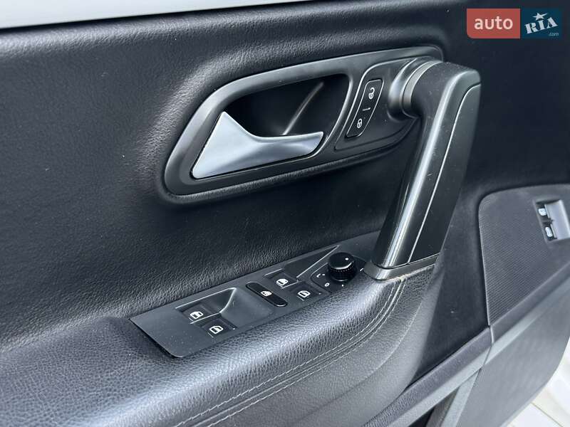 Купе Volkswagen CC / Passat CC 2013 в Тернополі