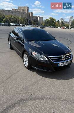 Купе Volkswagen CC / Passat CC 2011 в 