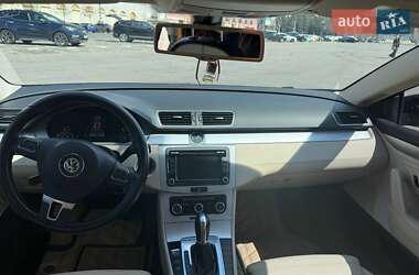 Купе Volkswagen CC / Passat CC 2011 в 