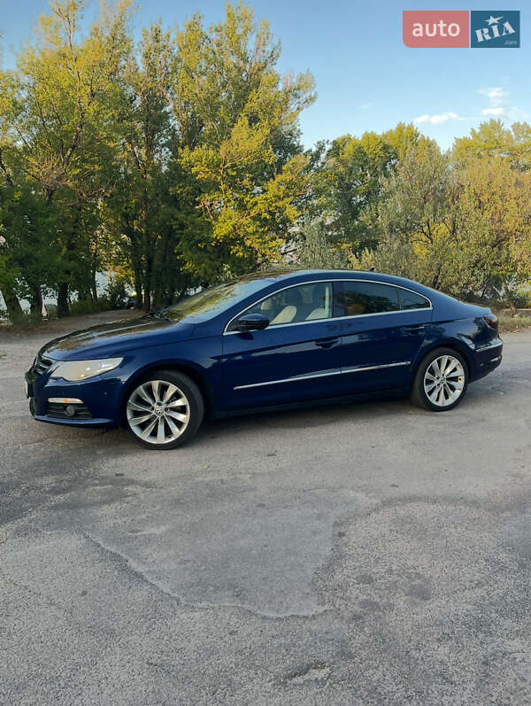 Купе Volkswagen CC / Passat CC 2008 в Кам'янському