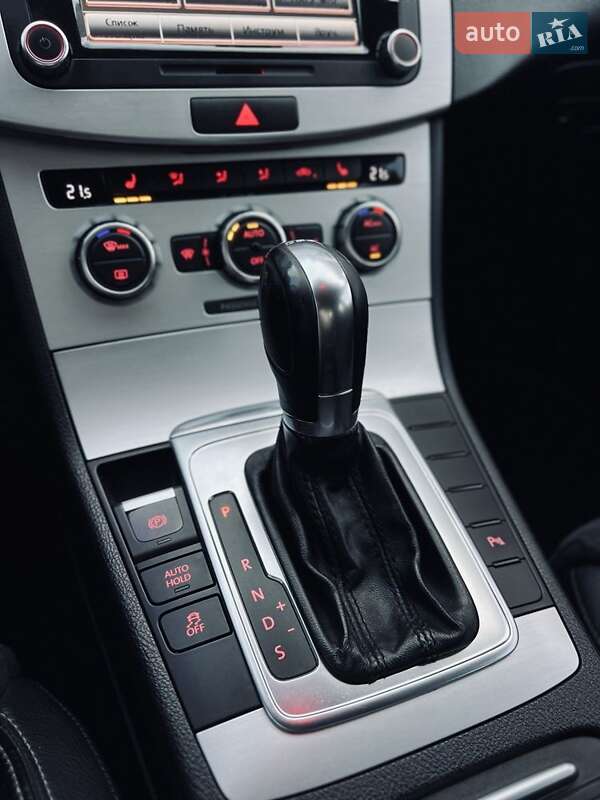 Купе Volkswagen CC / Passat CC 2012 в Кропивницком
