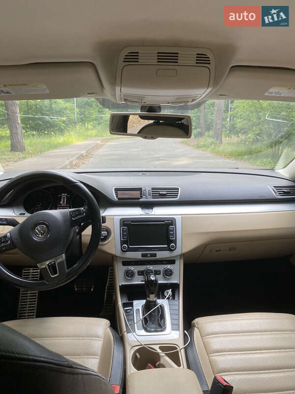 Купе Volkswagen CC / Passat CC 2013 в Львове