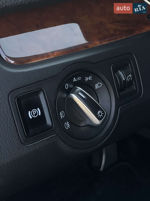 Купе Volkswagen CC / Passat CC 2010 в Калуше