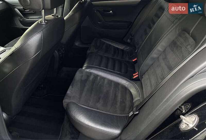 Купе Volkswagen CC / Passat CC 2014 в Ужгороде