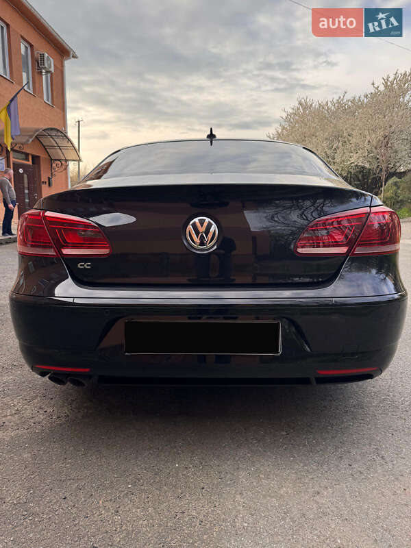 Купе Volkswagen CC / Passat CC 2014 в Ужгороде