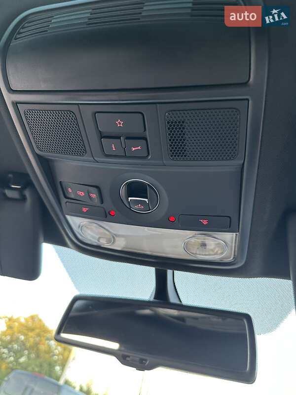 Купе Volkswagen CC / Passat CC 2013 в Ужгороде