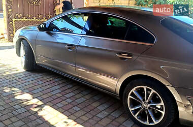 Купе Volkswagen CC / Passat CC 2011 в 