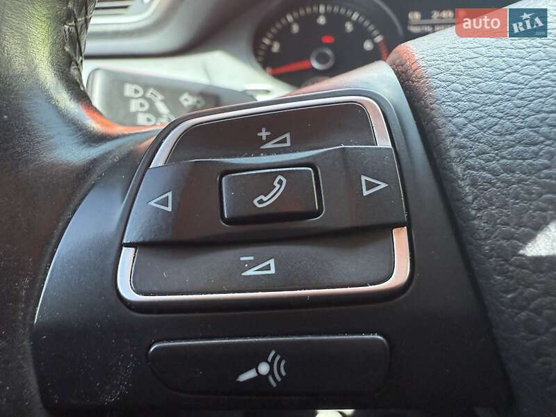 Купе Volkswagen CC / Passat CC 2015 в Киеве