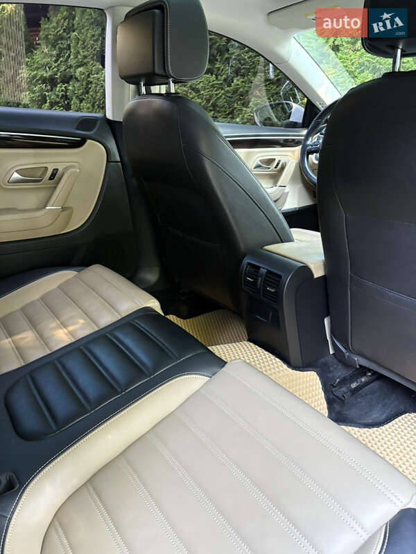 Купе Volkswagen CC / Passat CC 2014 в Киеве