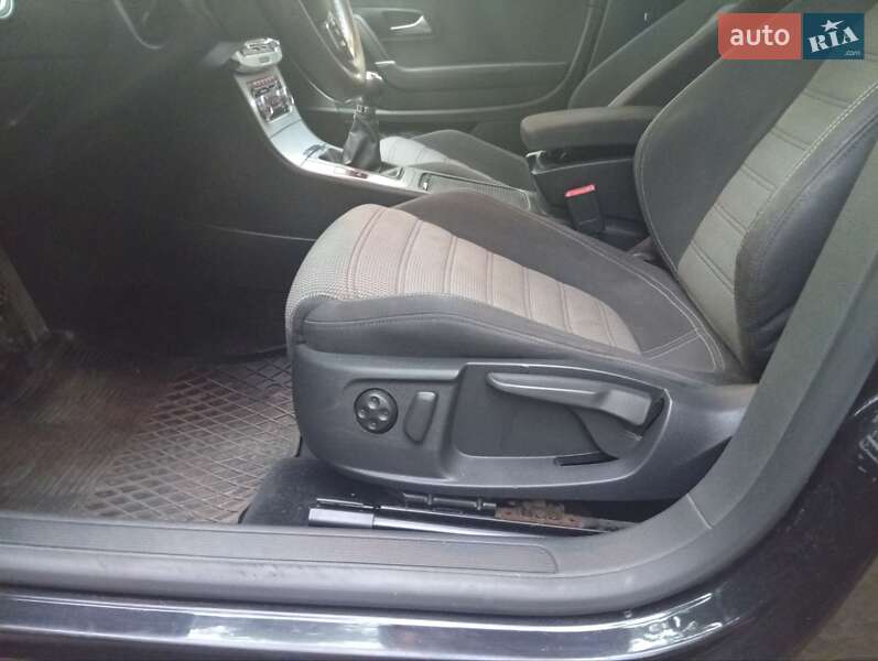 Купе Volkswagen CC / Passat CC 2008 в Обухове