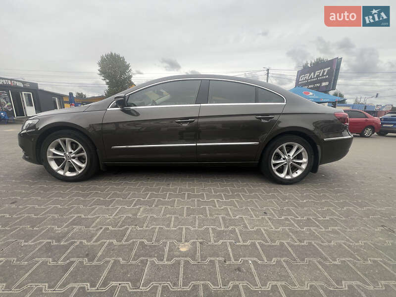 Купе Volkswagen CC / Passat CC 2012 в Киеве