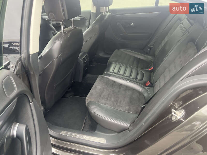 Купе Volkswagen CC / Passat CC 2012 в Киеве