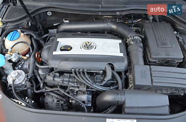 Купе Volkswagen CC / Passat CC 2010 в 