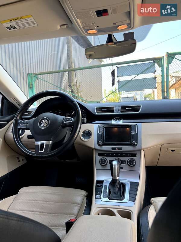 Купе Volkswagen CC / Passat CC 2016 в Чернігові