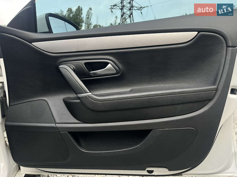 Купе Volkswagen CC / Passat CC 2011 в Харькове